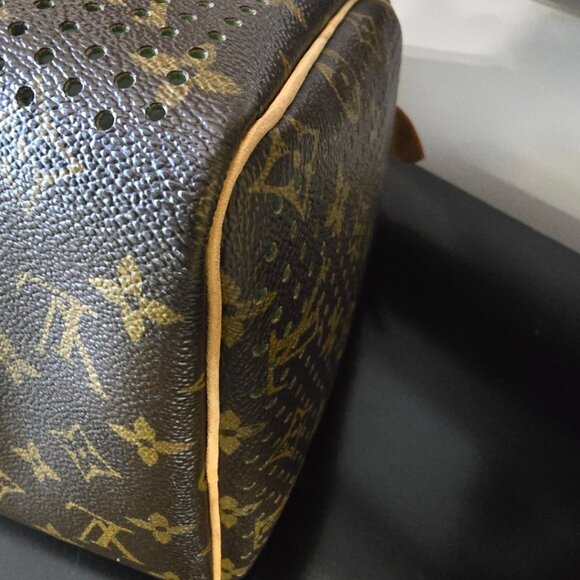 EUC RARE Authentic Limited Edition Louis Vuitton Perforated Speedy 30 - Picture 15 of 16